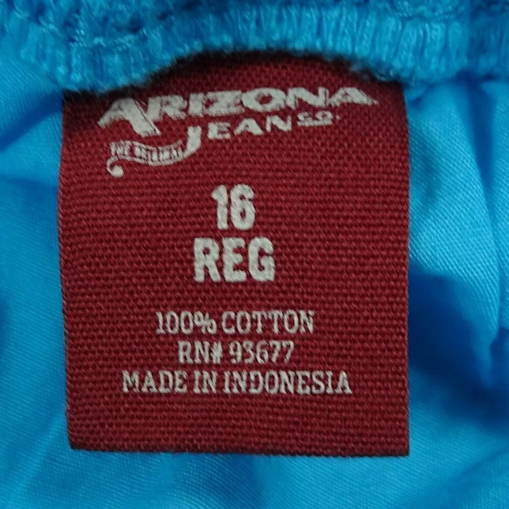 Arizona Jeans Shortie Blue Shorts Size 16